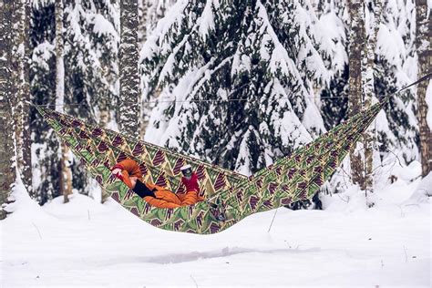 Modern Nomad – Lightweight Travel Hammocks.